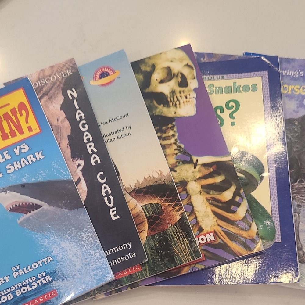 Scholastic Reptile Book Set - Multicolor Book Bundle
